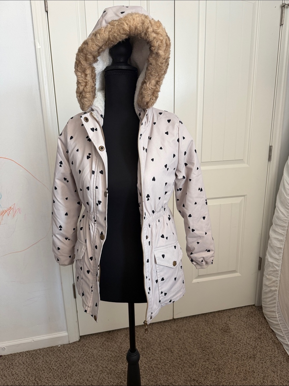 Girls Light Pink Heart-Print Hooded Puffer Jacket with Faux-Fur Trim